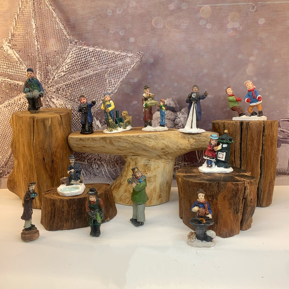 Vintage Collectible Christmas Ornaments - Vintage Victorian Winter Town Mini Resin