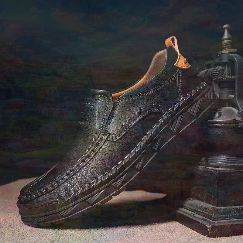 Best Vintage Collectible Items - 39 Slipon Sneakers Man 46 Walking