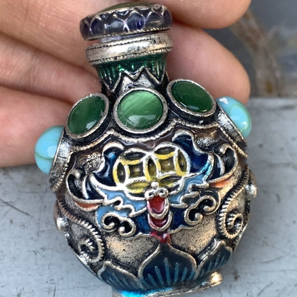 Vintage Cloisonne Bronze Snuff - Collectible Vintage Tools review and price