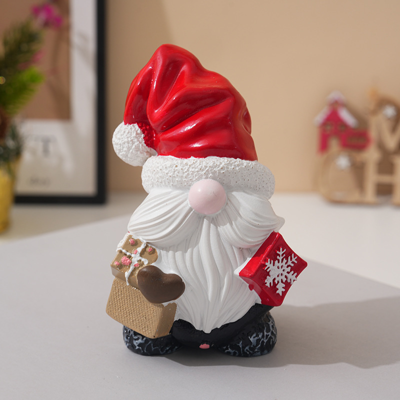 Christmas Santa Resin Ornament - Vintage Collectible Santa review and price
