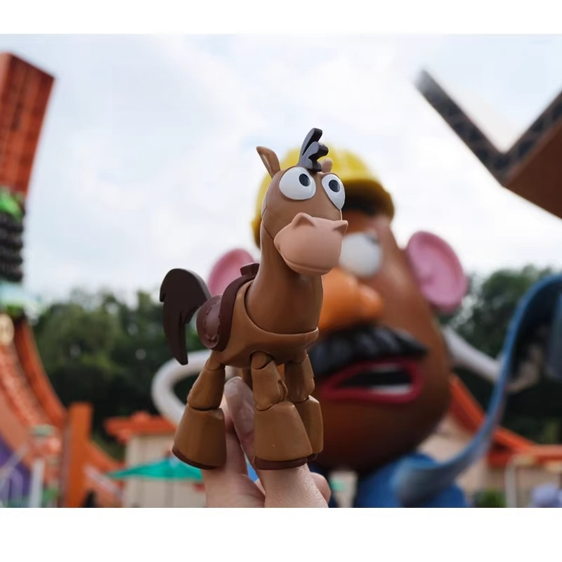 Toy Story Collectible Woody's  - Vintage Disney Collectible review and price