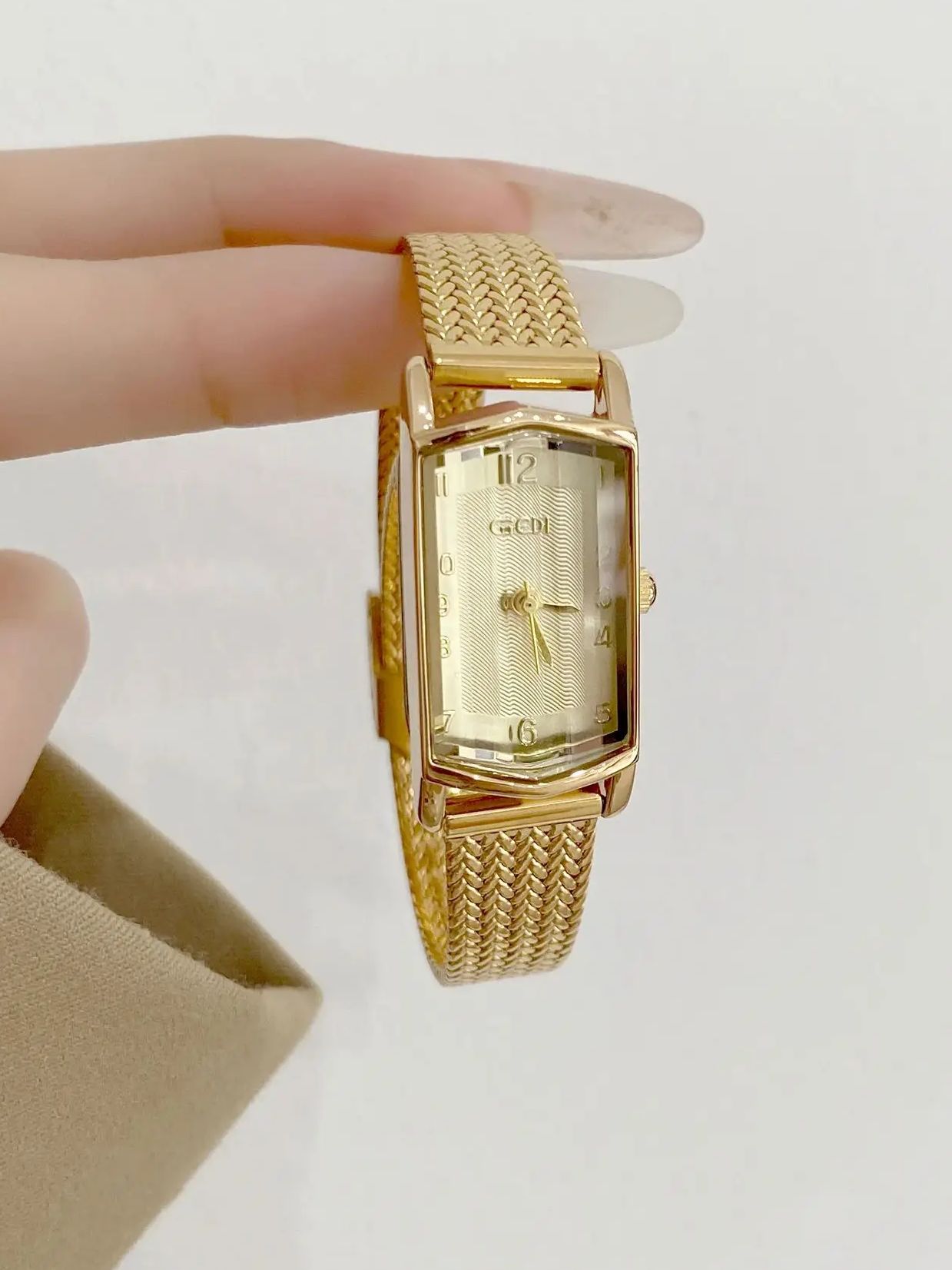 Vintage Gold Women's Watch Col - Vintage Collectible Watches review and price