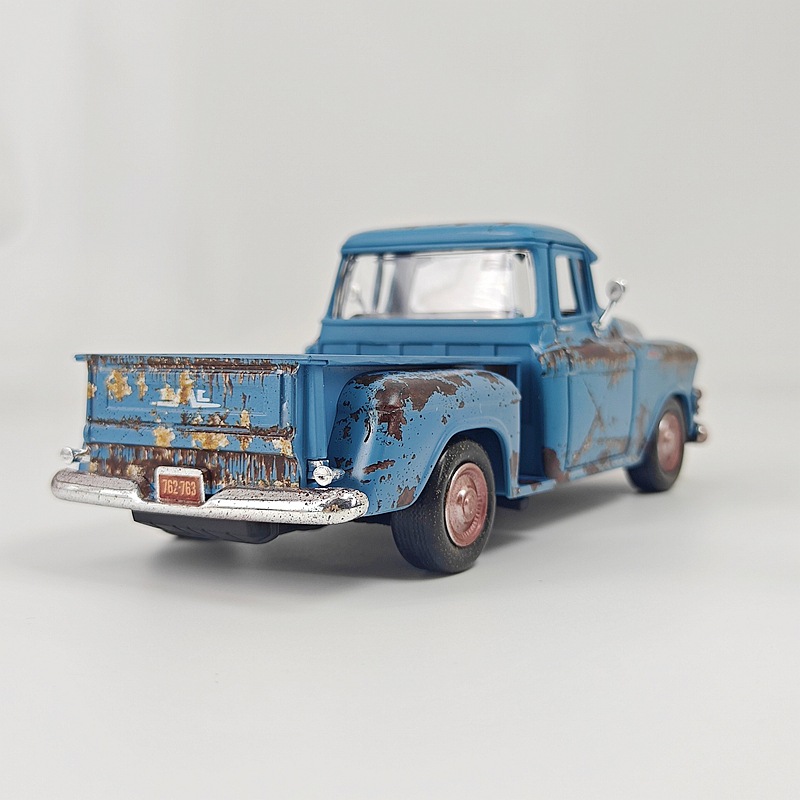 1:24 Weathered Rust Effect Cla - Vintage Collectible Trucks review and price